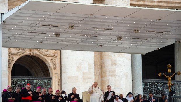 During-Pope-Francis-Audience-May-17