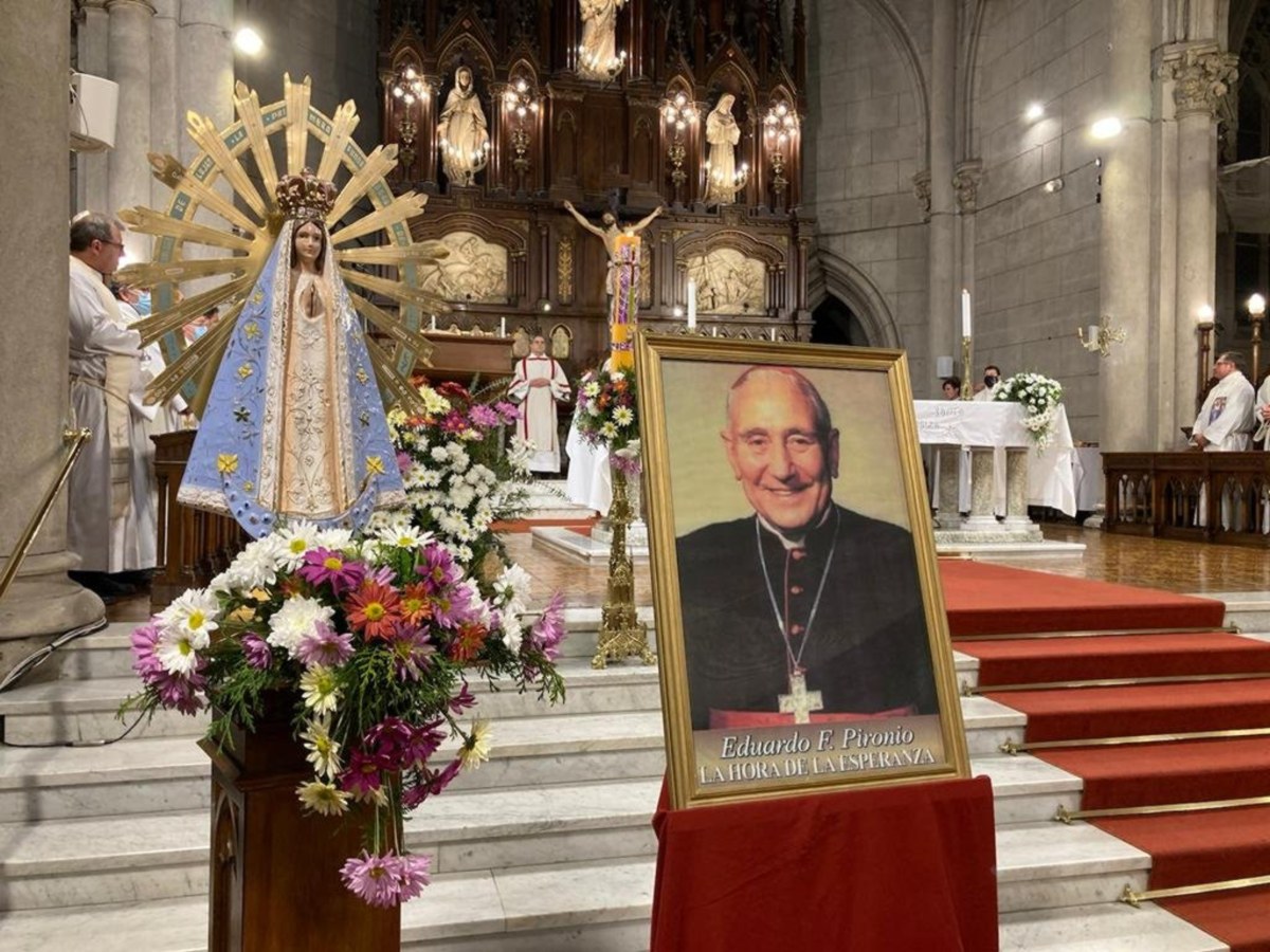 CARDENAL PIRONIO