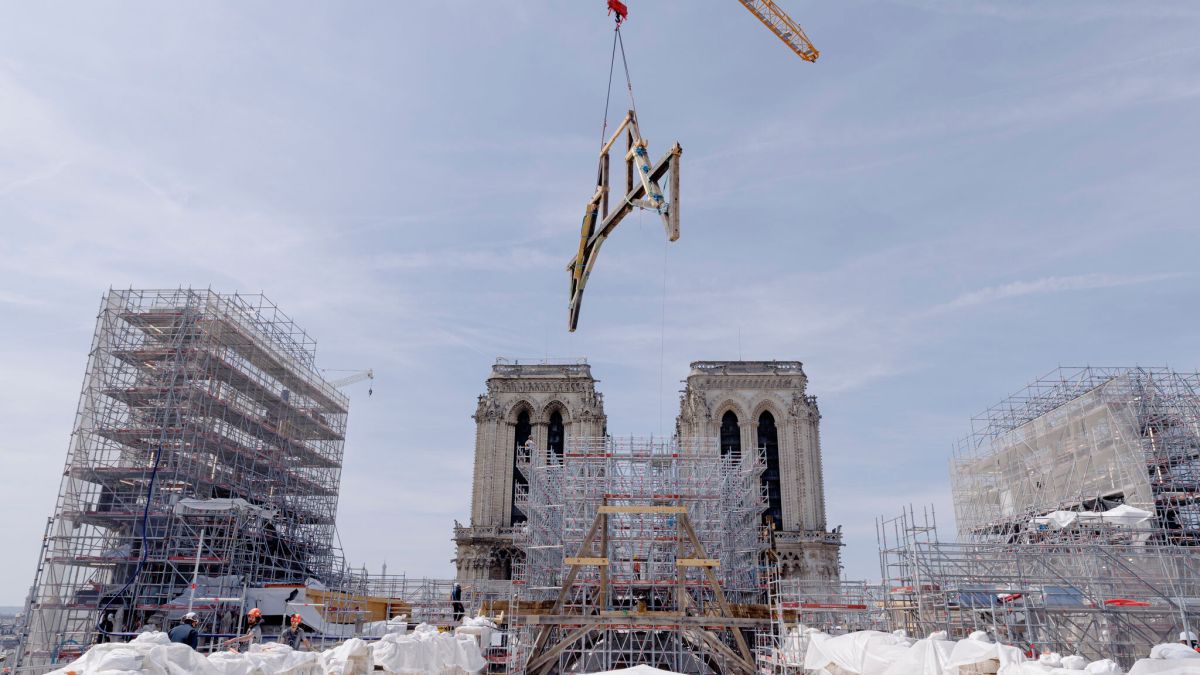 fermes-charpente-notre-dame-de-paris.jpeg