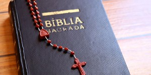 Biblia católica y biblia protestante ¿en qué son diferentes?
