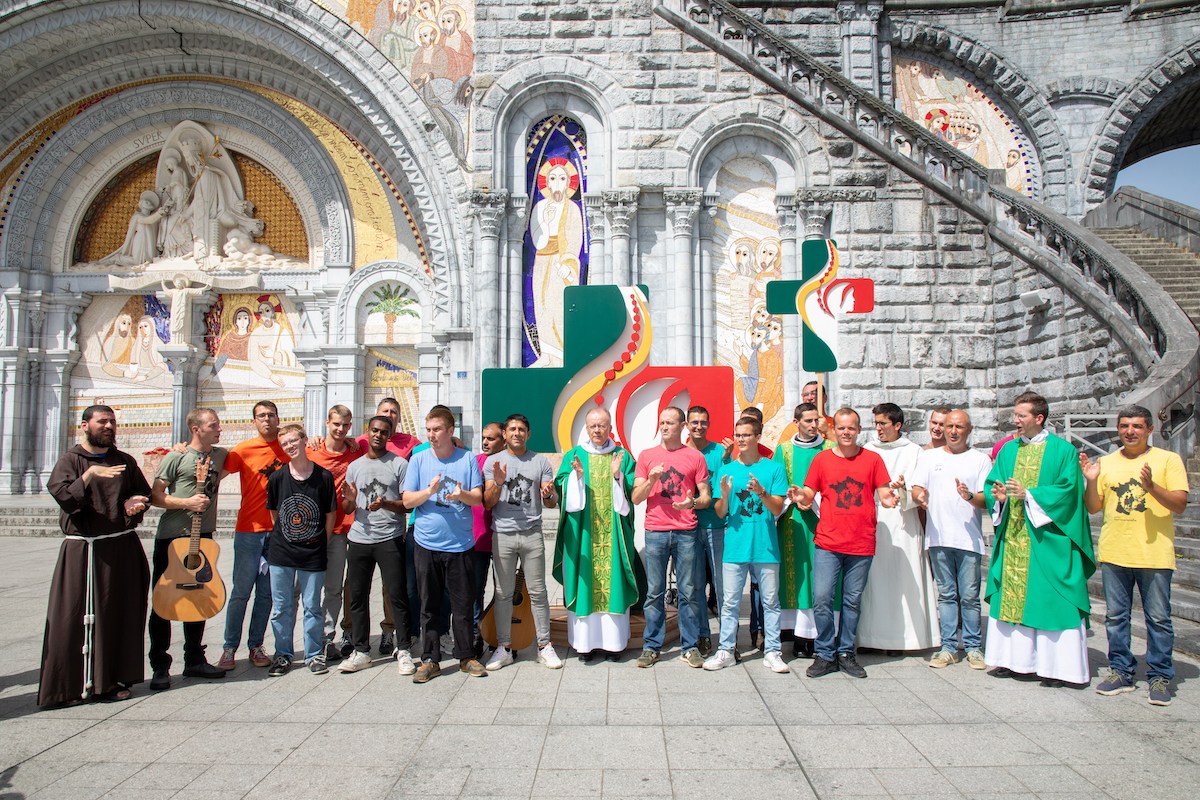 Lourdes JMJ 2023 croix