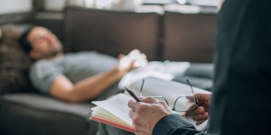 ¿Los Sacerdotes también necesitan ir a terapia?