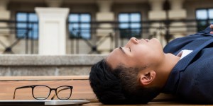 El impacto de la pornografía en la sociedad moderna