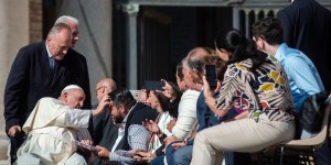 La división lleva a la pérdida de humanidad, advierte el Papa