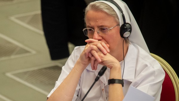 Corner Item Image - Sor Simona Brambilla: la paz exige una “relación sana” entre hombres y mujeres