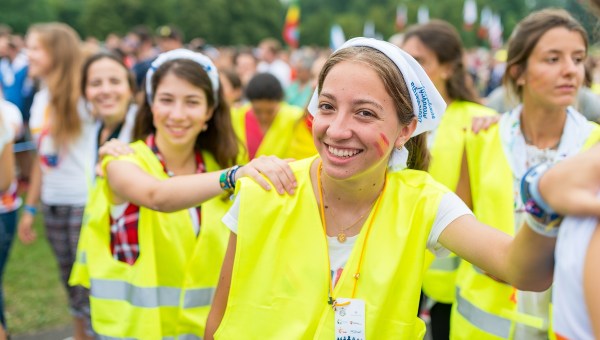 Corner Item Image - Voluntarios: Más de 18.000 corazones laten para abrazar al Papa en España