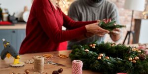 Decora tu hogar con espíritu navideño en familia