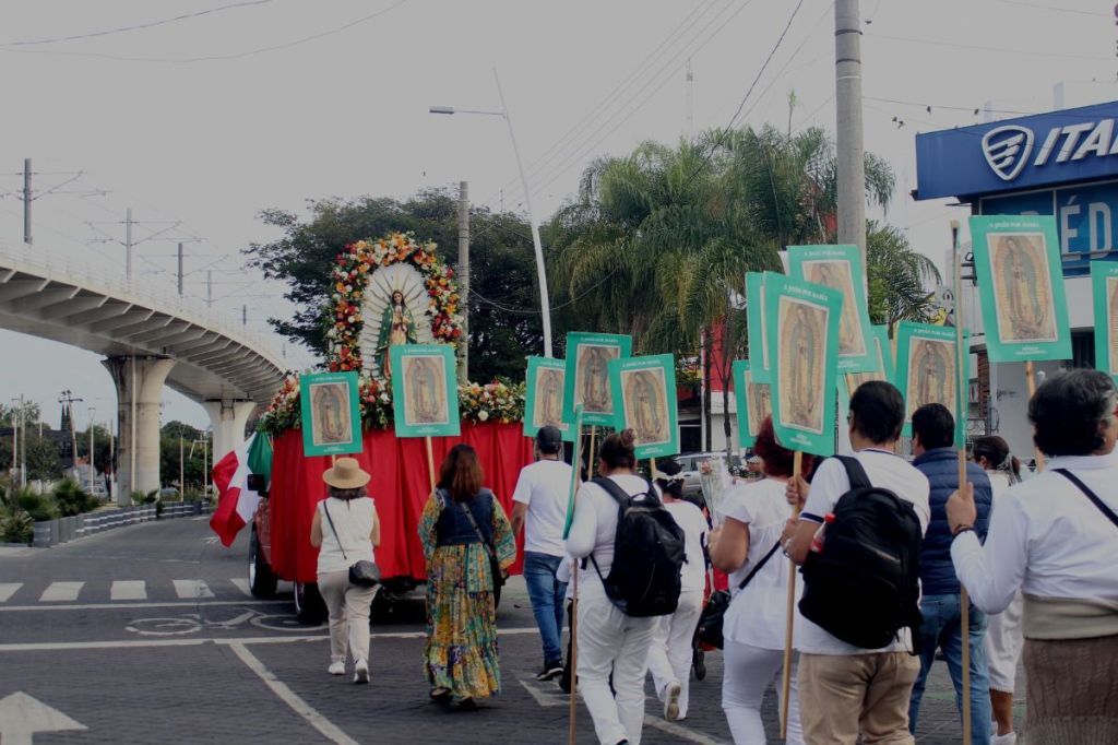 Virgen de Guadalupe procesión