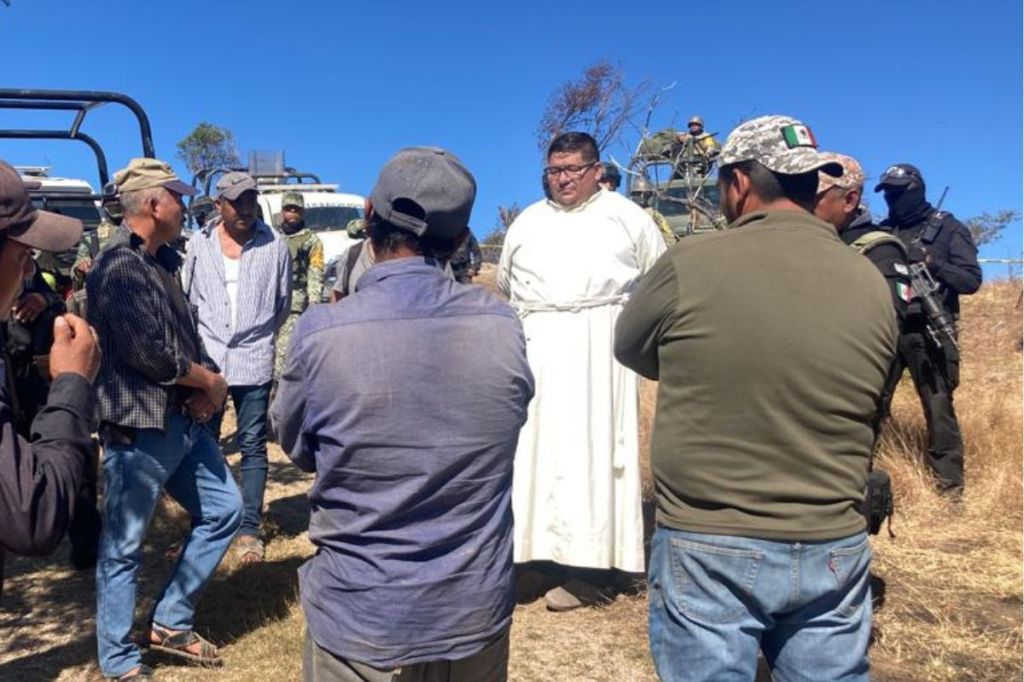 Ataque con drones en Guerrero Padre Filiberto Velázquez