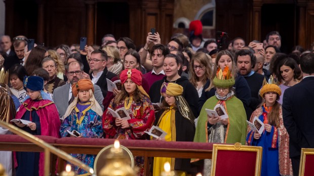 El Papa Francisco celebra la misa de Año Nuevo en la Basílica de San Pedro