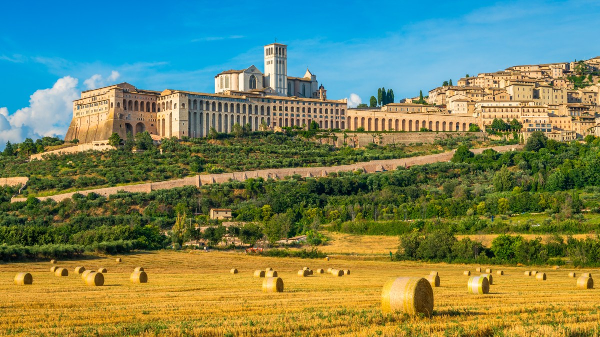 ASSISE-OMBRIE-ITALIE