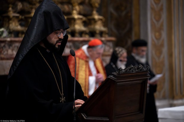 Celebración ecuménica en memoria de los 21 mártires coptos