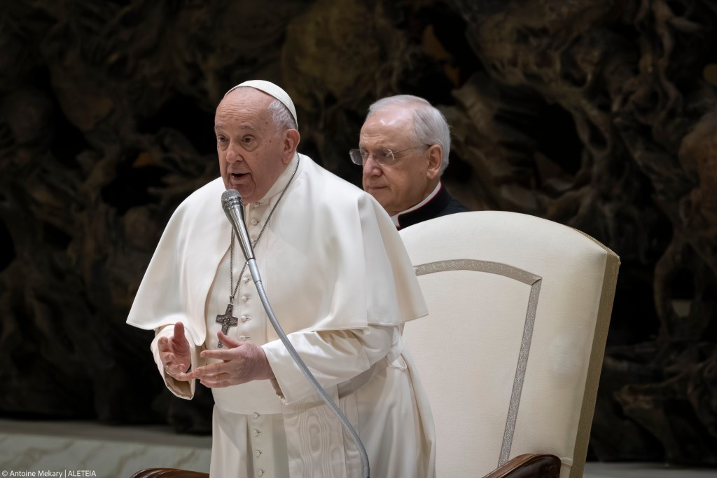 Papa Francisco durante sua audiência geral semanal na Sala Paulo VI, no Vaticano, em 7 de fevereiro de 2024