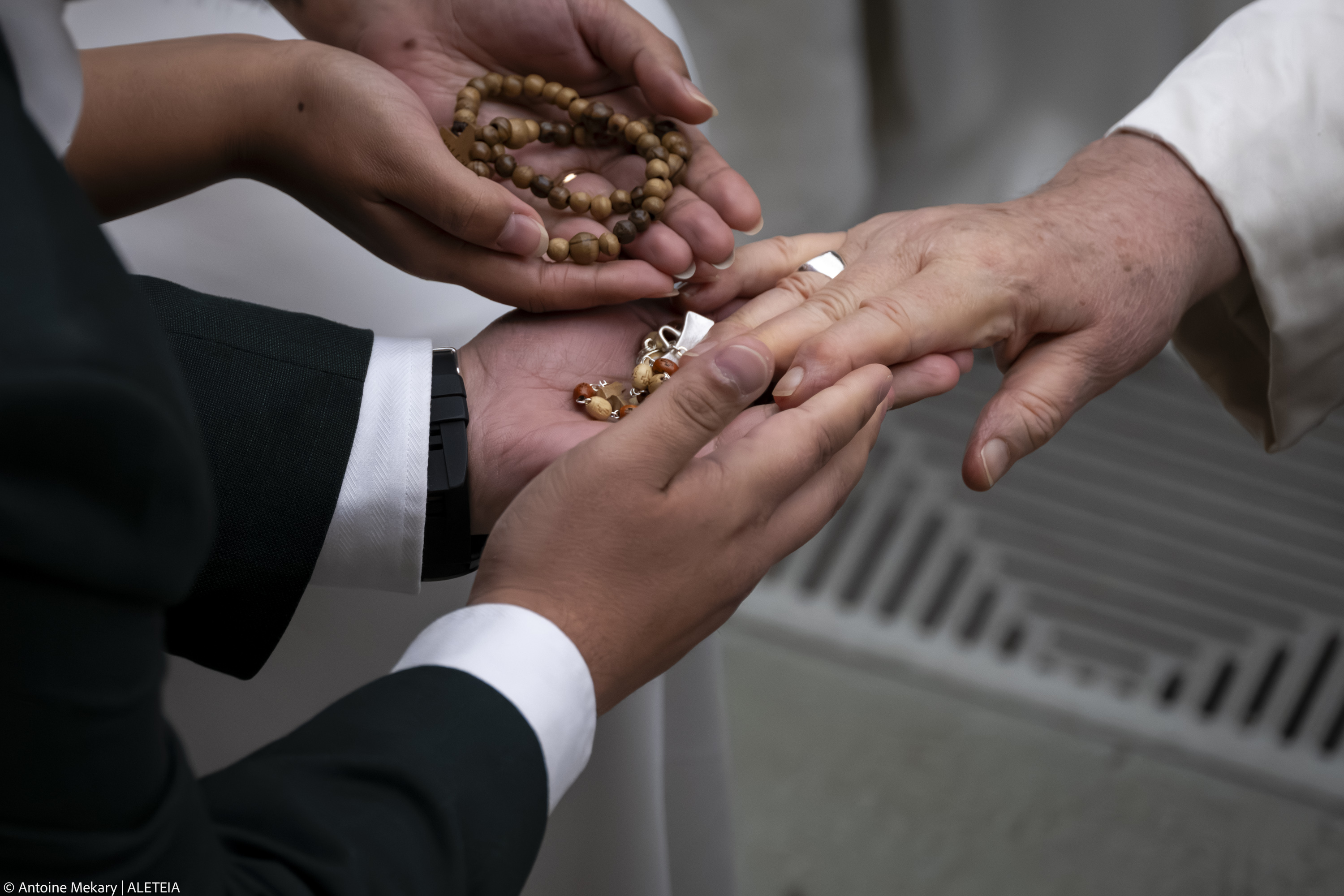 En Audiencia, el Papa da un consejo para combatir la tristeza