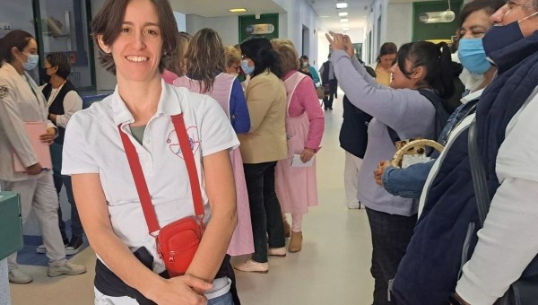 Electra Perianes médico y religiosa