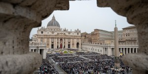El Papa celebró Misa del Domingo de Pascua con 30 mil fieles