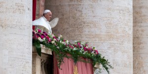 Urbi et Orbi: el Papa pide reconciliación en naciones en conflicto