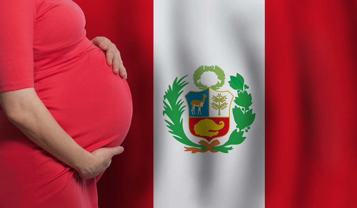 Pregnant woman and Peruvian flag