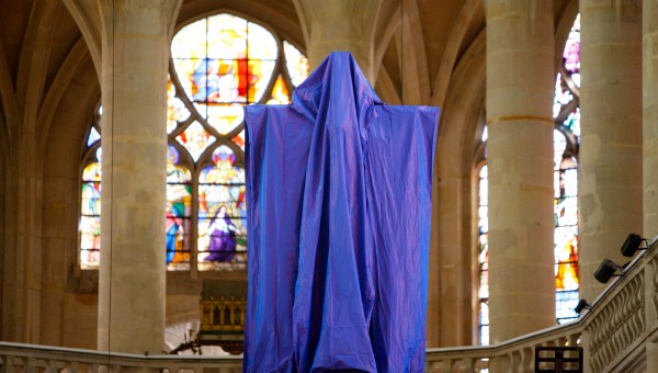 STATUE-VIOLET-EGLISE-SAMEDI-SAINT-GODONG