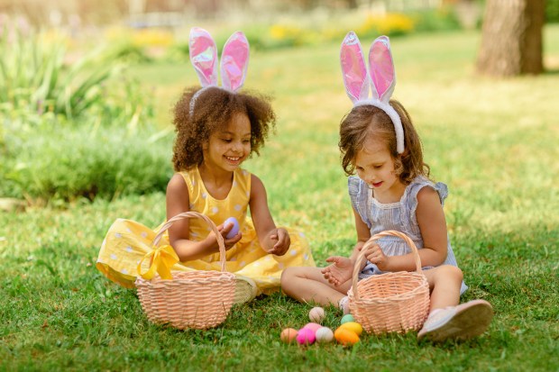 kids-easter-egg-hunt-basket-children-