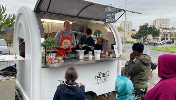 FRERE-TRUCK-2-FACEBOOK