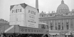 Hace 60 años, el viaje por carretera de la Piedad de Miguel Ángel