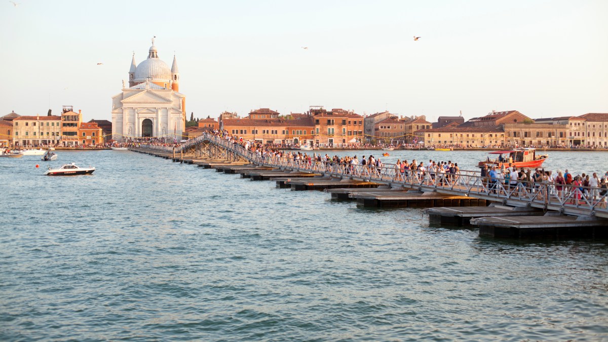 shutterstock_1955337766.jpg