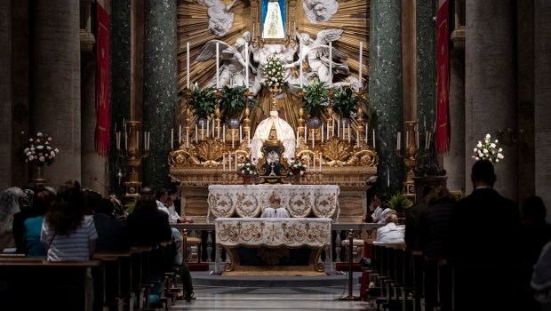 EUCHARISTIC ADORATION FOR LIFE Vigil in the Santuario di San Salvatore in Lauro church