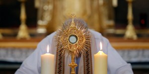4 santas carmelitas que nos acercan a la Eucaristía