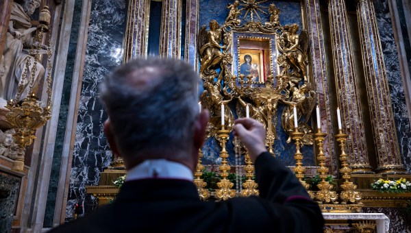 Praying the Rosary in the Chapel of Mary Salus Populi Romani in the Papal Basilica of Saint Mary Major