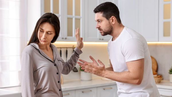 El deshonesto pierde la confianza