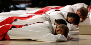 Piloto de combate, banquero… Tuvieron un gran trabajo y se convirtieron en sacerdotes