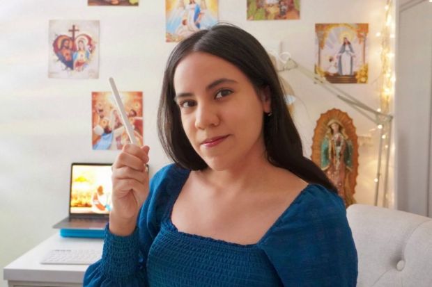 Belem Gallaga artist