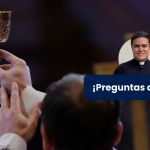 (VIDEO) ¿Por qué no tomamos la Sangre de Cristo al comulgar? – Preguntas al padre