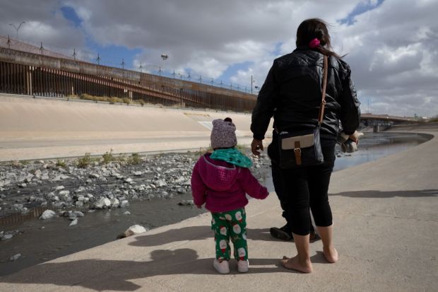 Cierre de fronteras en Estados Unidos afectará a inmigrantes