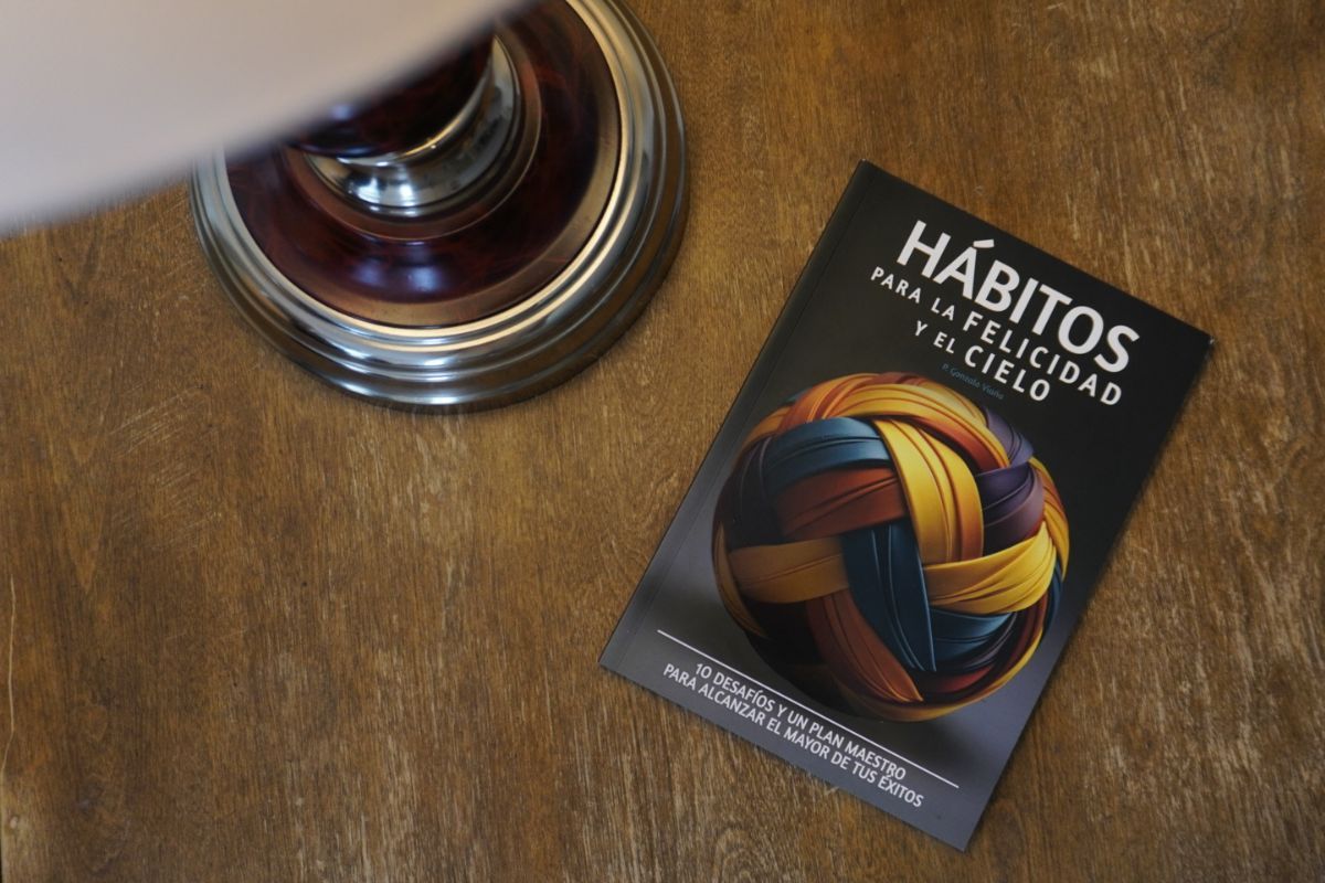 Libro Habitos Padre Gonzalo Viaña