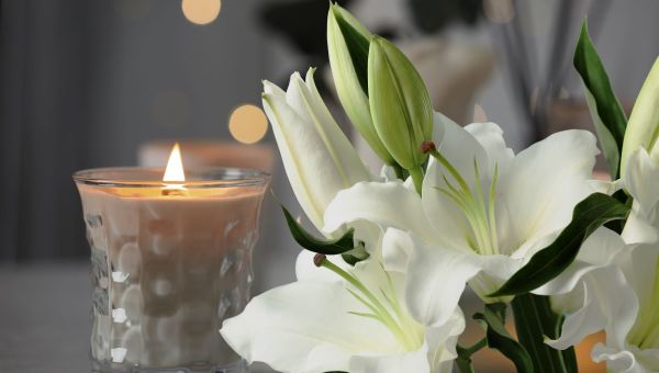 Alguien muere en Misa