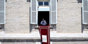 El Papa Francisco advierte contra la &#8220;dictadura&#8221; de las &#8220;cosas por hacer&#8221;