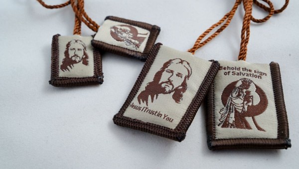 San Juan Pablo II usaba el escapulario