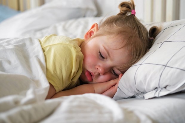 niña durmiendo