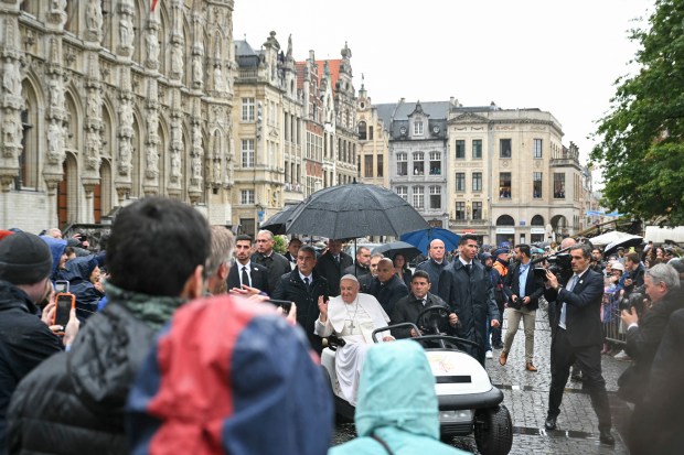 El viaje del Papa Francisco a Bélgica en imágenes
