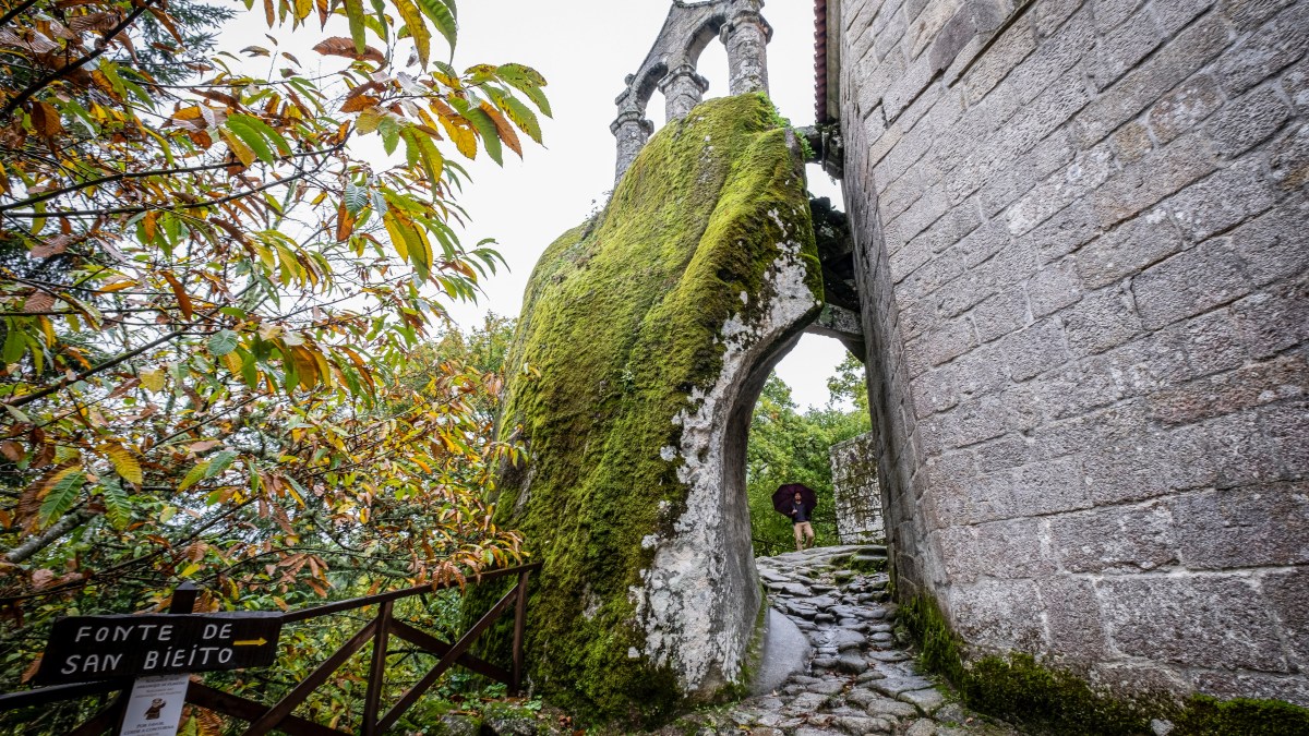 Church-of-the-Holy-Trinity-San-Pedro-de-Rocas-Esgos-Ourense-Galicia-Spain.jpg