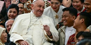 El Papa Francisco pide a los católicos de Indonesia que sean &#8220;profetas de comunión&#8221;