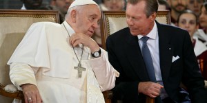 La improvisación del Papa Francisco que hizo sonreír en Luxemburgo