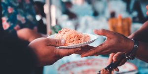 Empatía o caridad, ¿cuál es la diferencia?