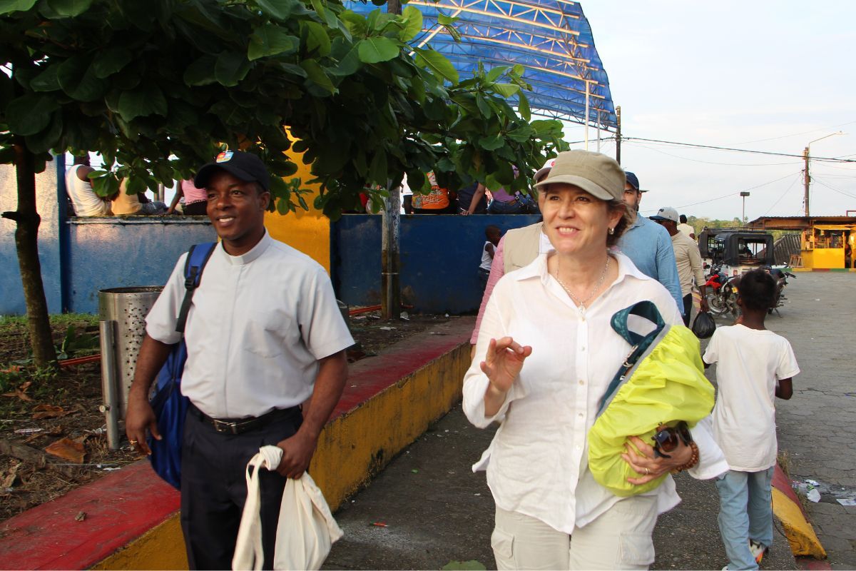 Padre Tello misión en colombia