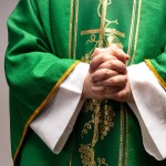 Oración al Sagrado Corazón por los sacerdotes
