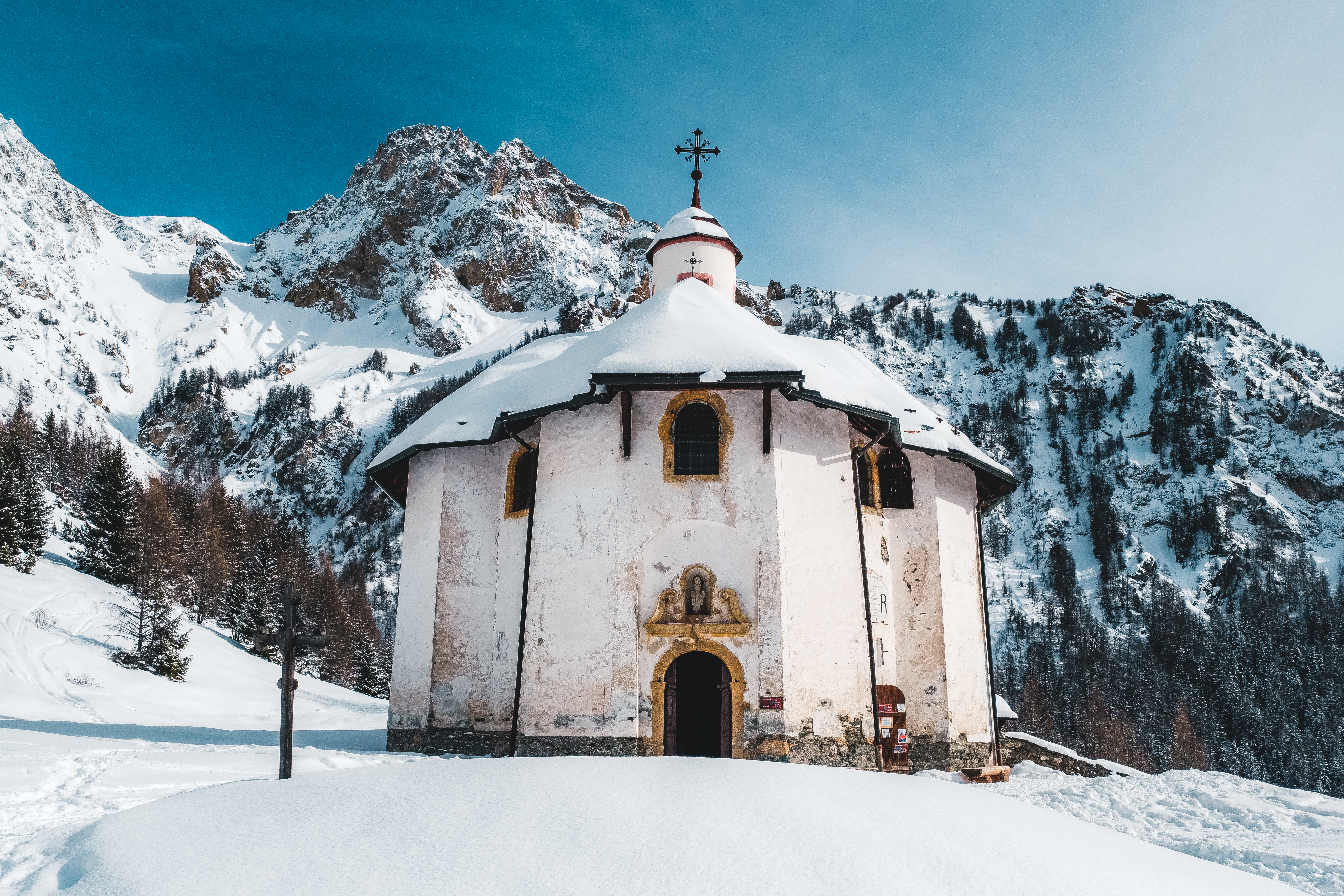 Capillas perdidas en las montañas de Francia