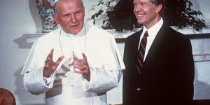 Jimmy Carter, el primer presidente estadounidense en recibir a un Papa en la Casa Blanca