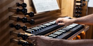 ¿Qué efecto tiene la música sacra en nuestro cerebro?